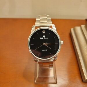 Brand New Fc Free Crane Silver and Black Quartz Men's Watch